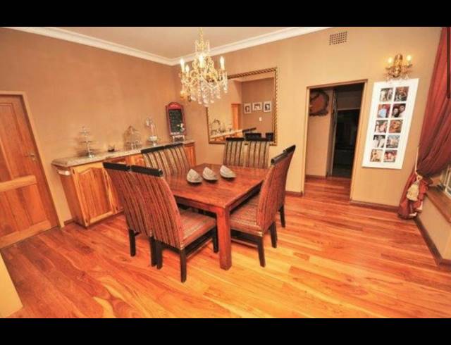 7 BEDROOM HOUSE SOLD IN ALBERANTE